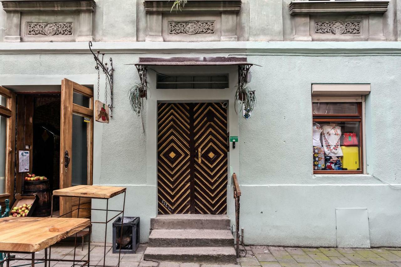 Central Apartments Rynok Lviv Exterior foto